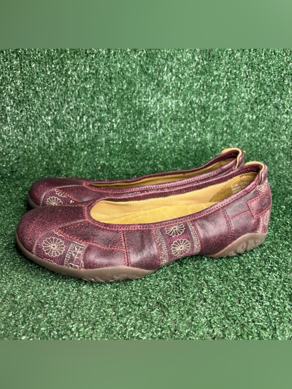 NEW Timberland Womens Slip On Ballet Flats Size 8.5 Oxblood Leather Arch Support - Picture 3 of 12